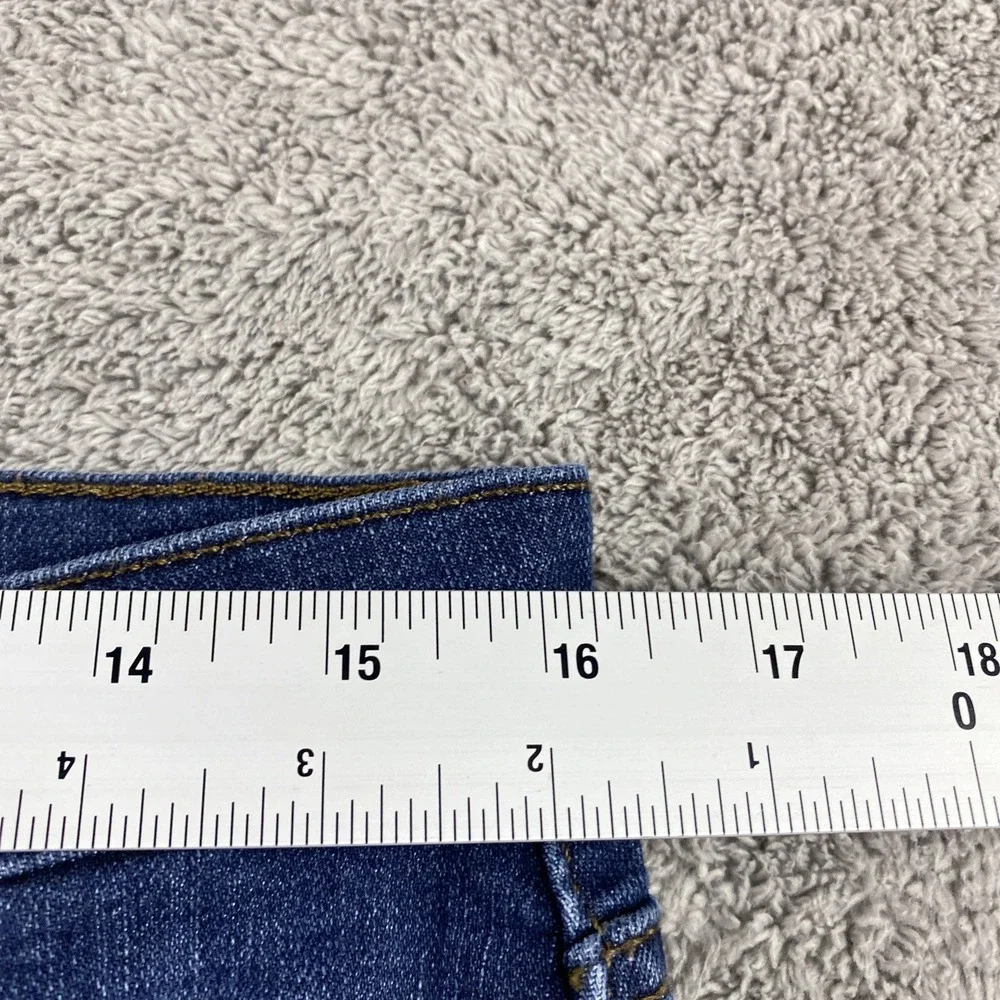 Lee Relaxed Fit Straight Leg Mid-Rise Women Size 32x28 Dark Denim‎ Blue Jean